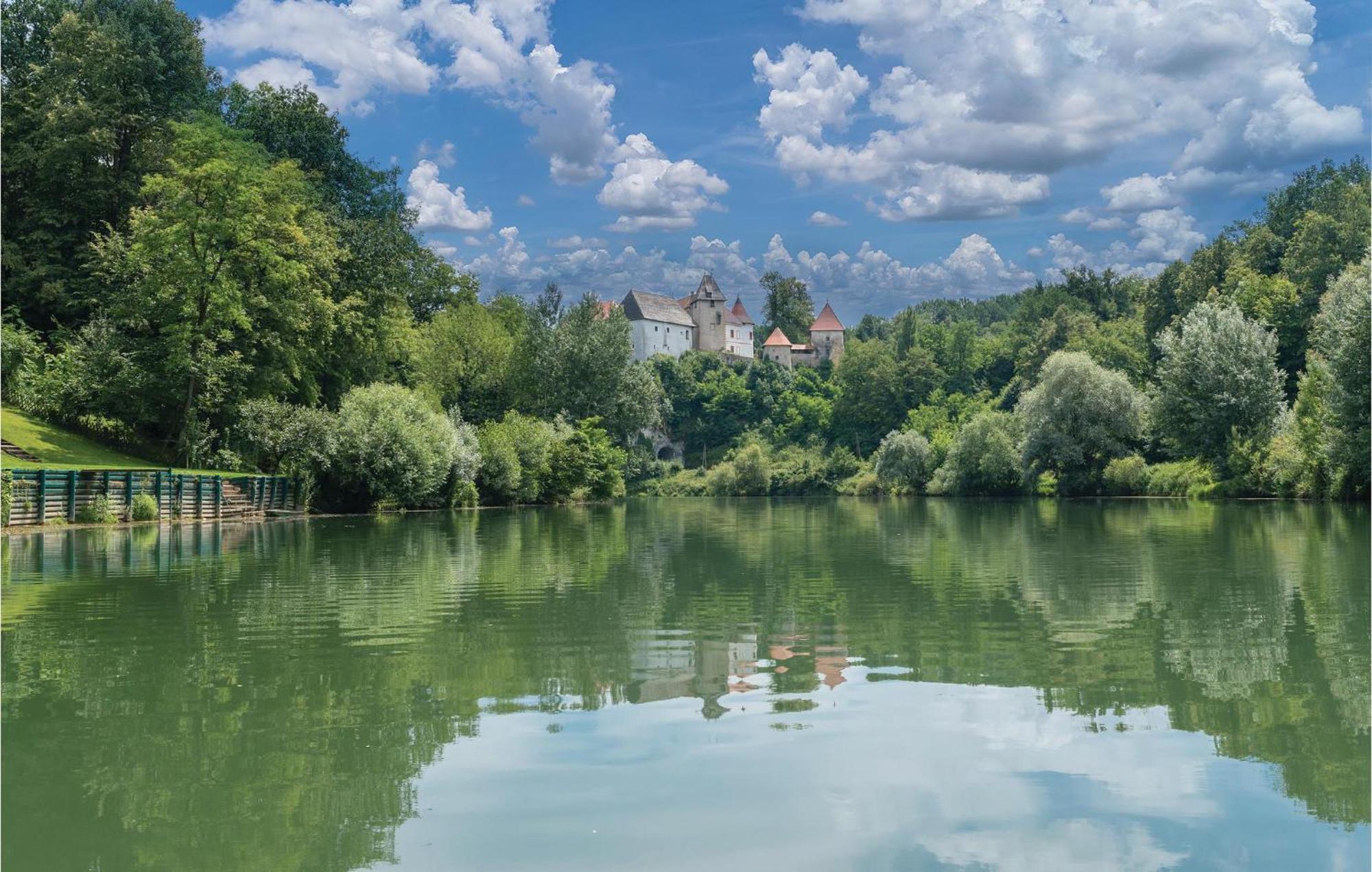 Nice Home In Karlovac With Wifi Exterior photo